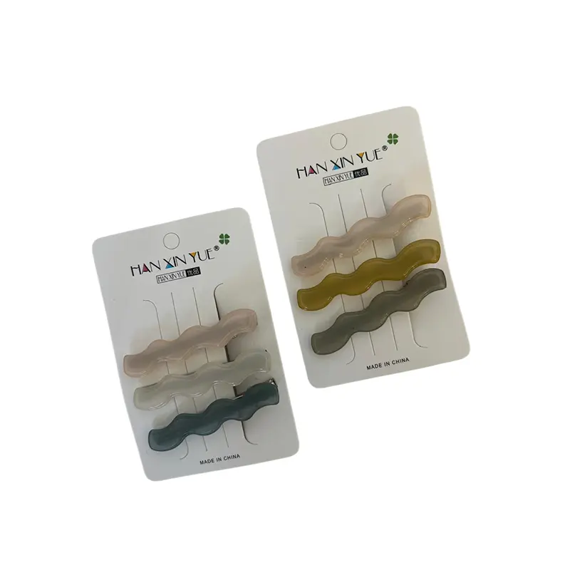 Barrette à cheveux avec design zigzag3 - Sourour Jarboua.webp