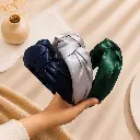 hc215-111.webp